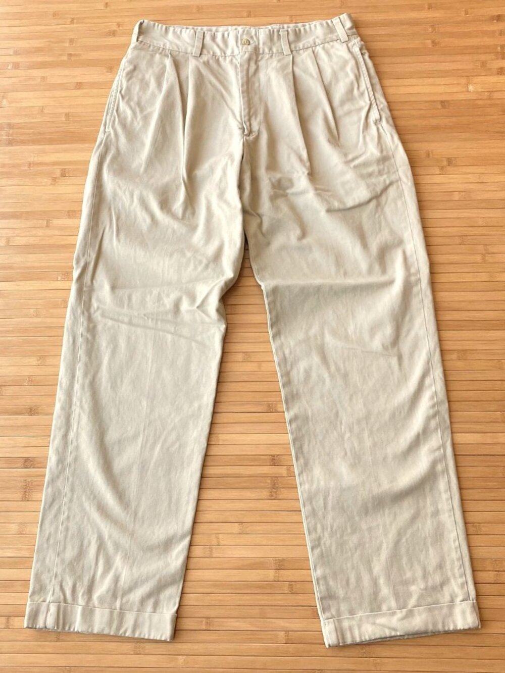 Bills Khakis Pleated Chino Pants Cuffed Mens 33x33 Beige Made in USA